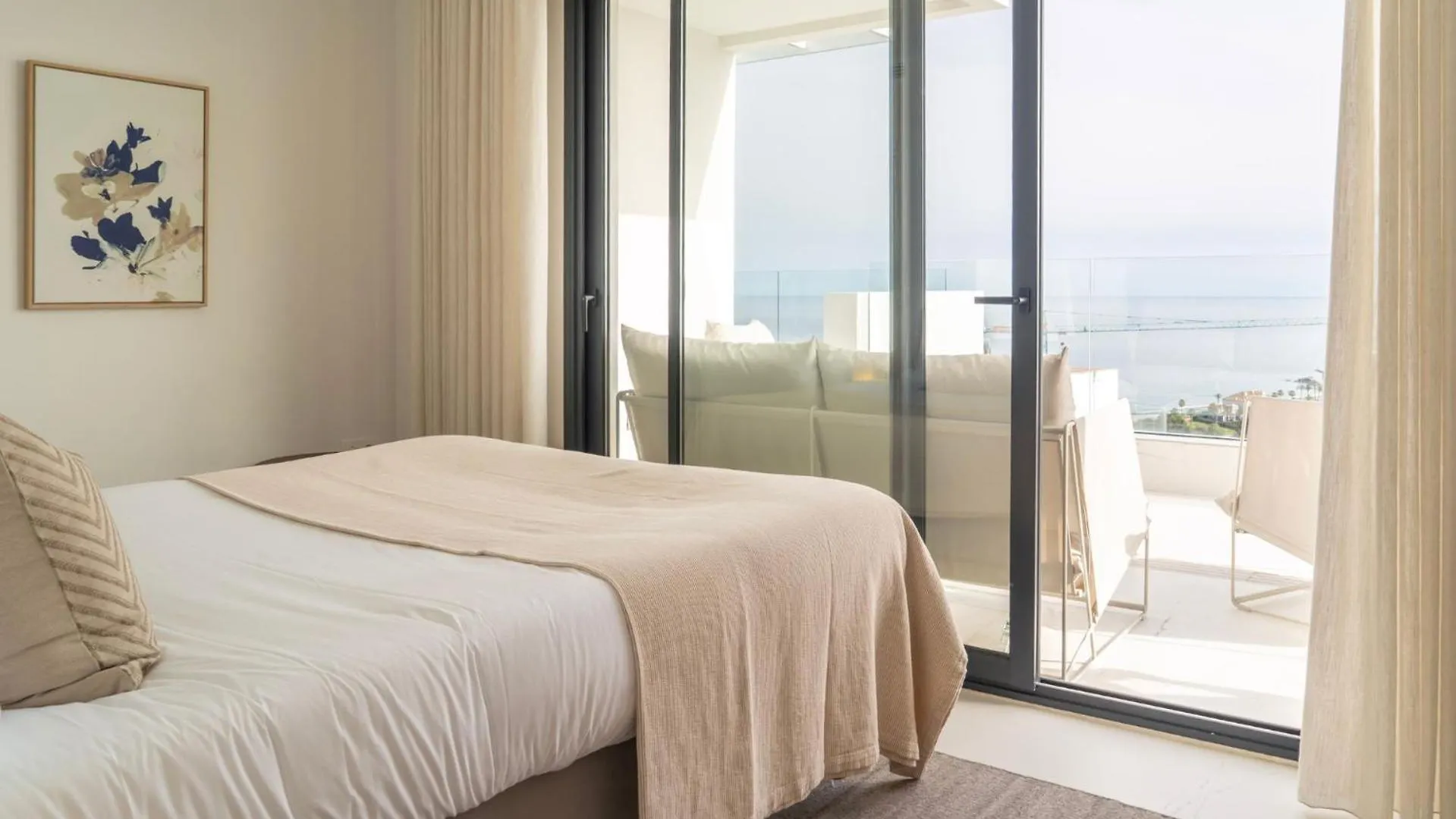 דירה אסטפונה Modern Two-Bedroom Coastal Retreat With Panoramic Sea Views To Africa